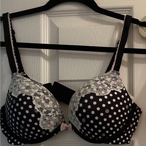 Victoria's Secret Body by Victoria /padded push-up bra vintage style , like new